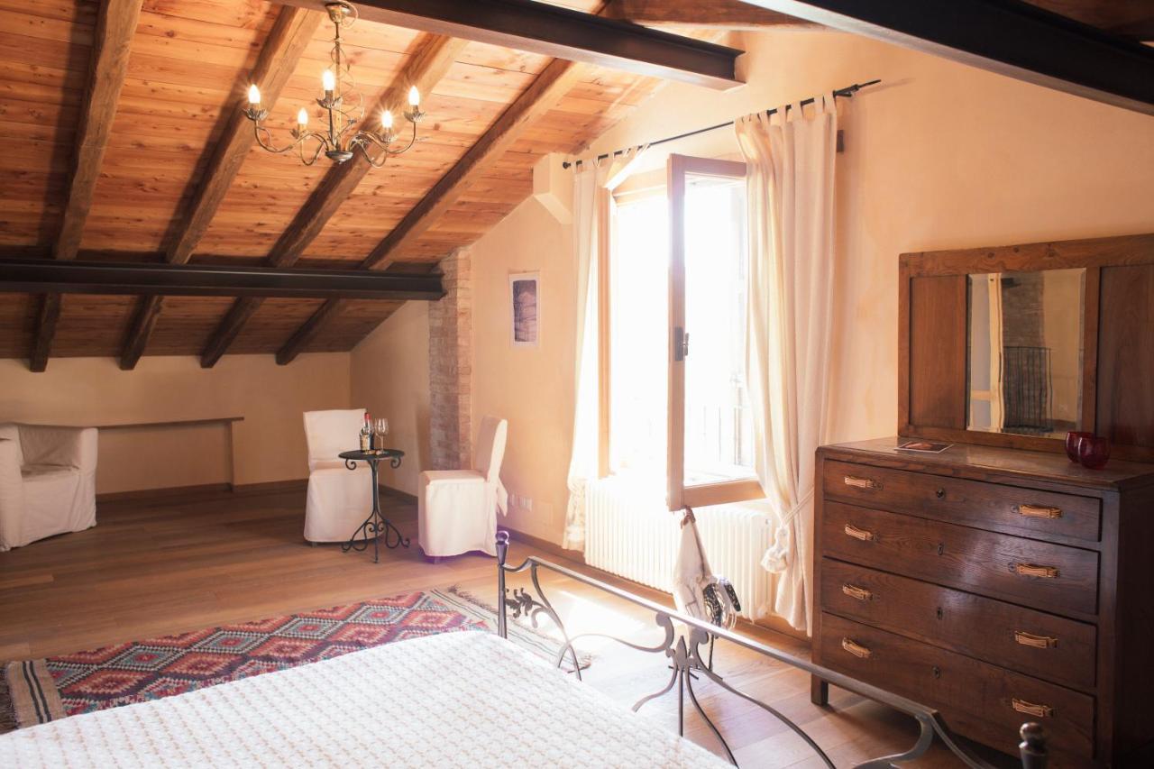 Agriturismo La Burlanda Фоздиново Экстерьер фото