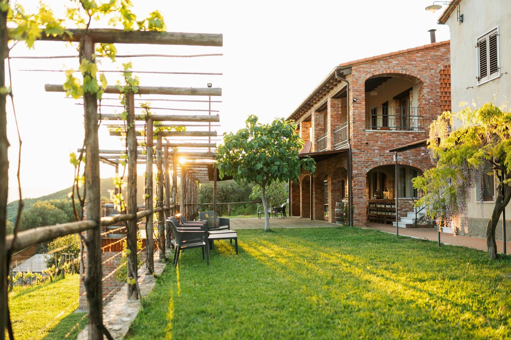 Agriturismo La Burlanda Фоздиново Экстерьер фото